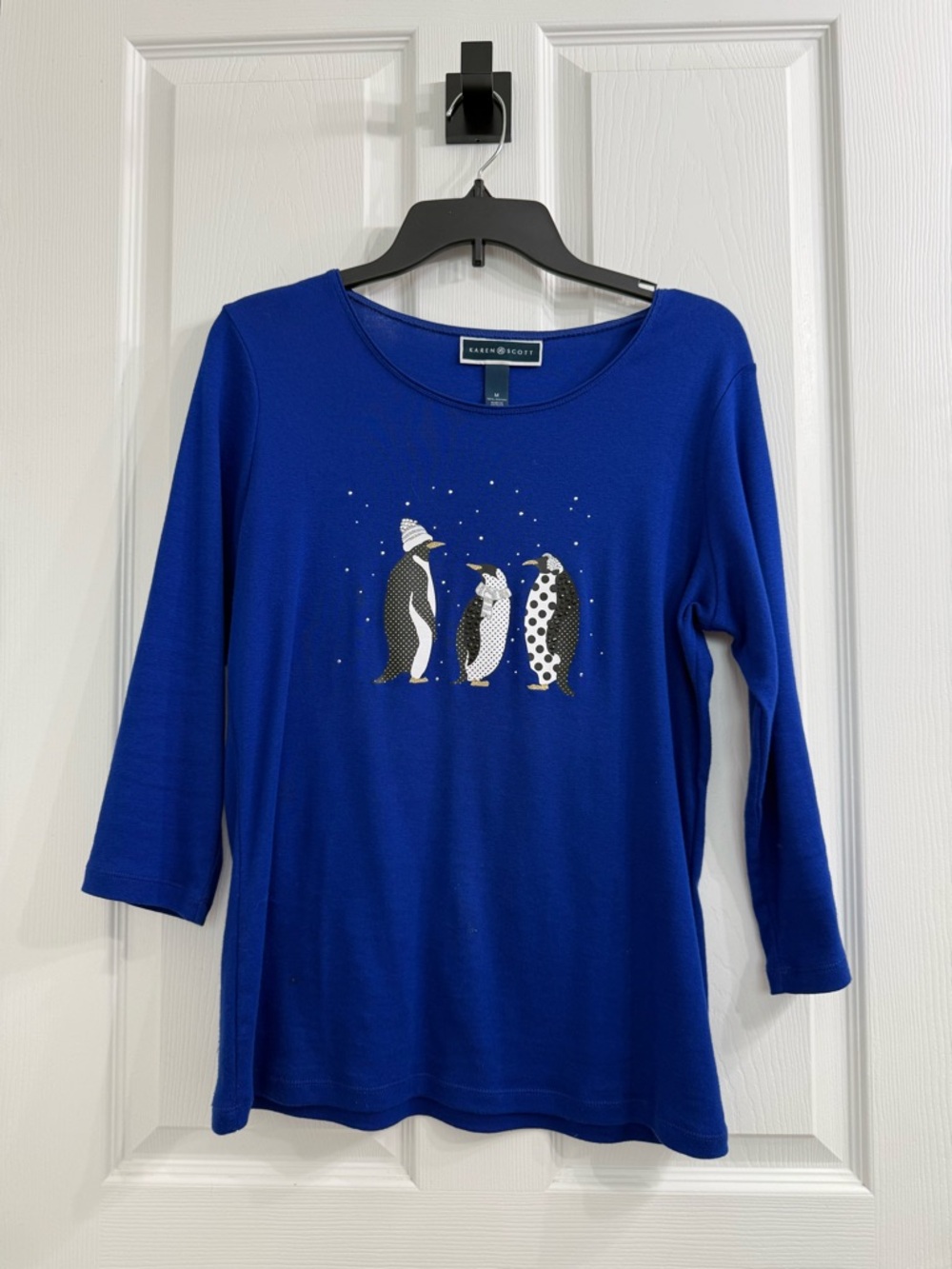 Blue Penguin Graphic Scoop Neck Top